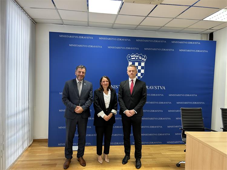 Slika /2025_Slike/Slika potpisivanje 1.jpg